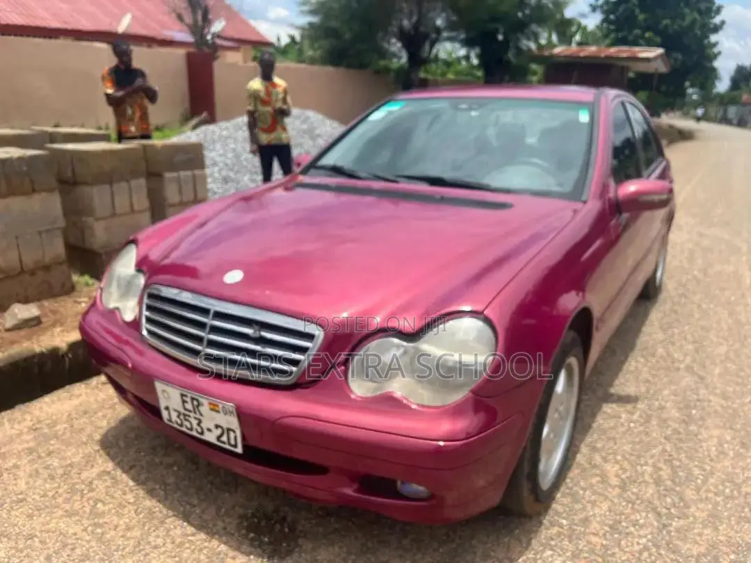 Mercedes-Benz C200 2006 Pink