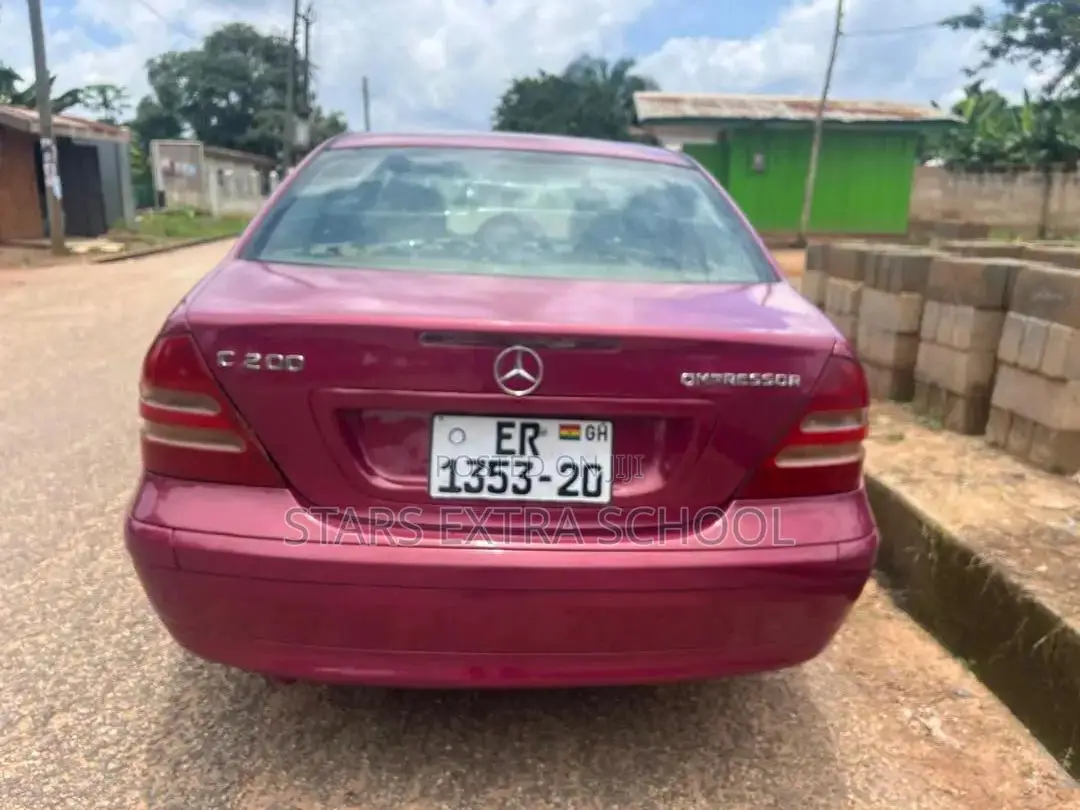 Mercedes-Benz C200 2006 Pink