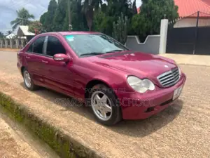 Mercedes-Benz C200 2006 Pink