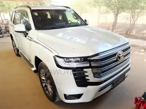 New Toyota Land Cruiser 2024 White