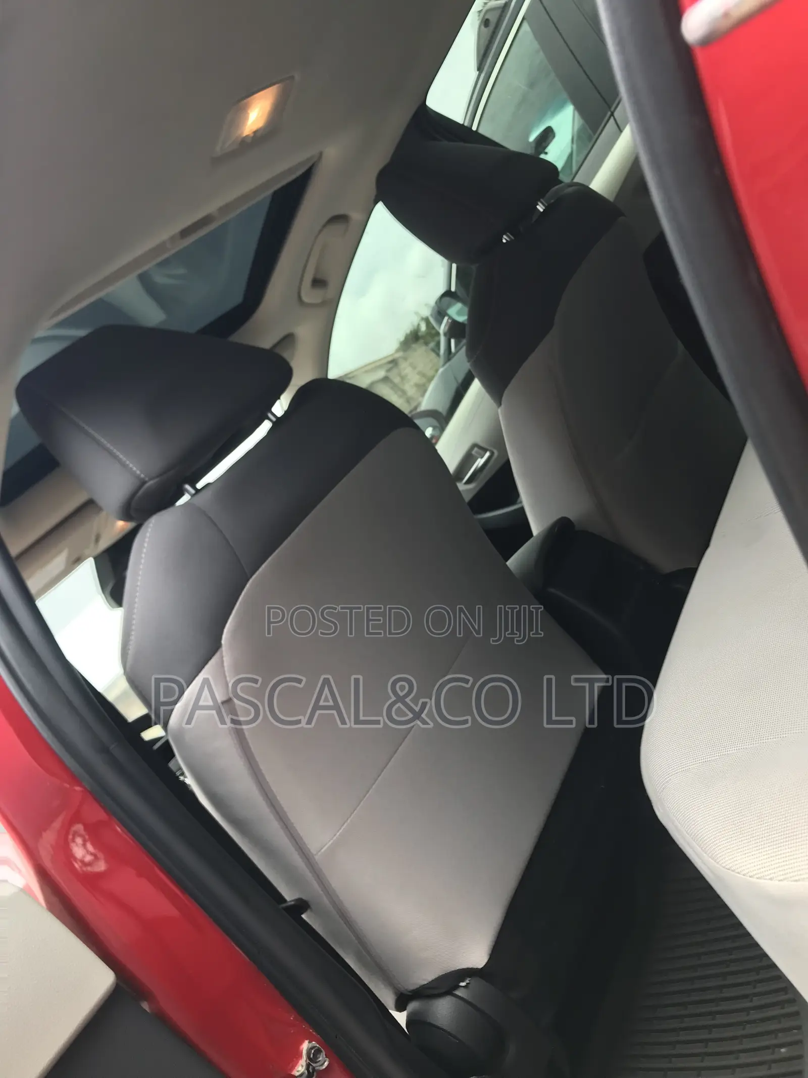 Toyota Corolla XLE 2020 Red
