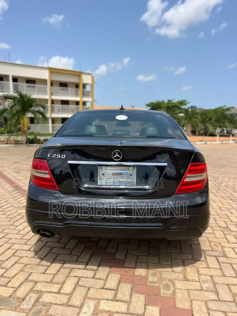 Mercedes-Benz C250 2014 Gray