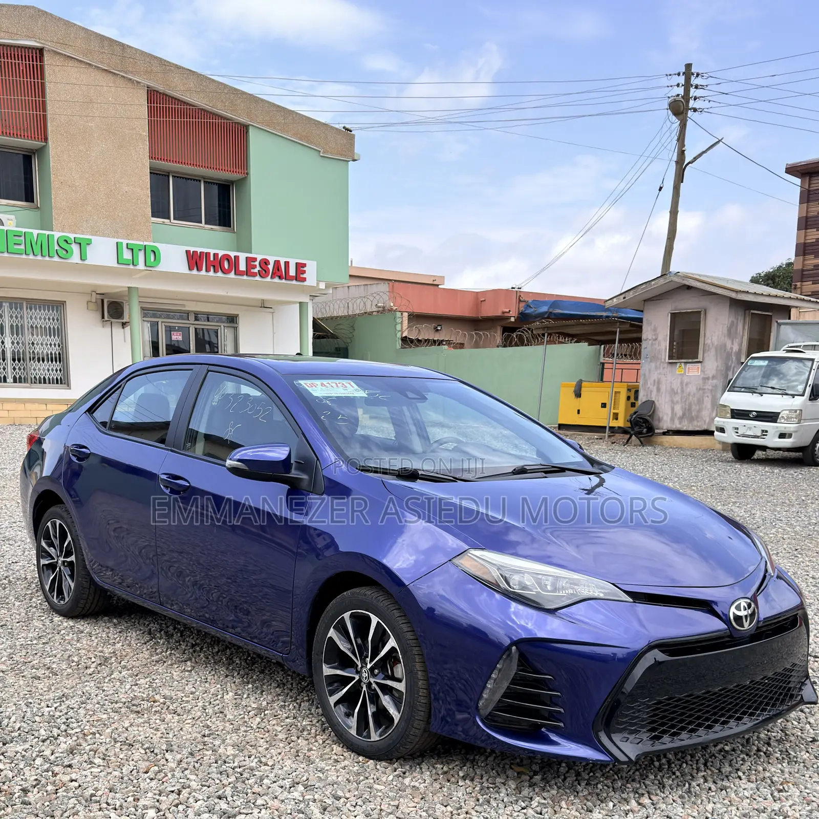 Toyota Corolla SE (1.8L 4cyl 6M) 2018 Blue