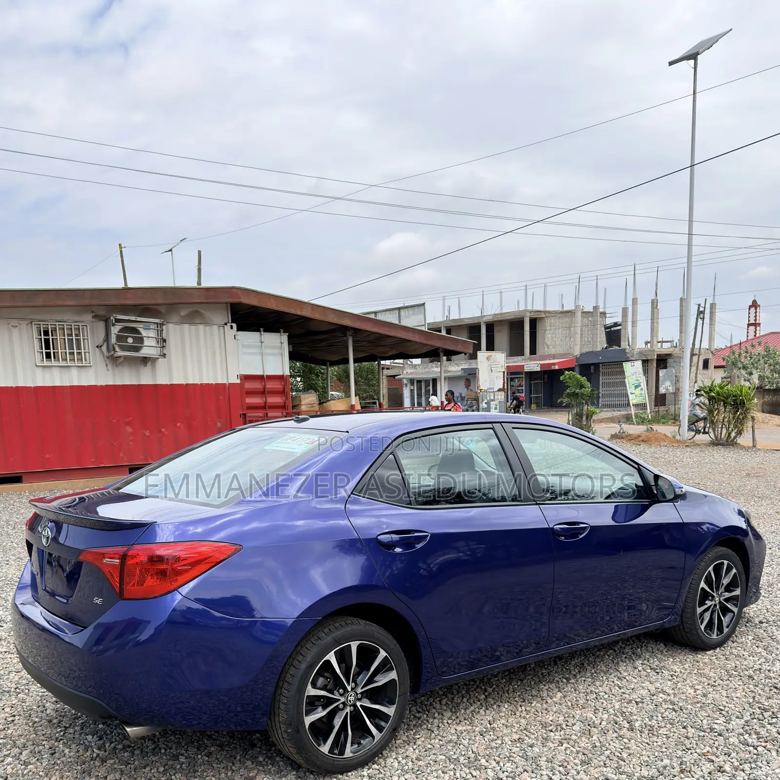 Toyota Corolla SE (1.8L 4cyl 6M) 2018 Blue