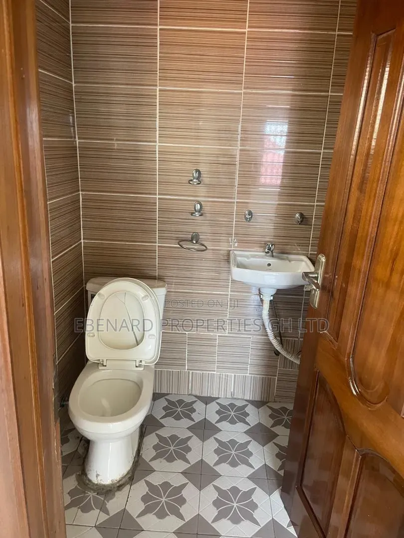1bdrm Apartment in Ebenard Properties, Baatsona Total for rent