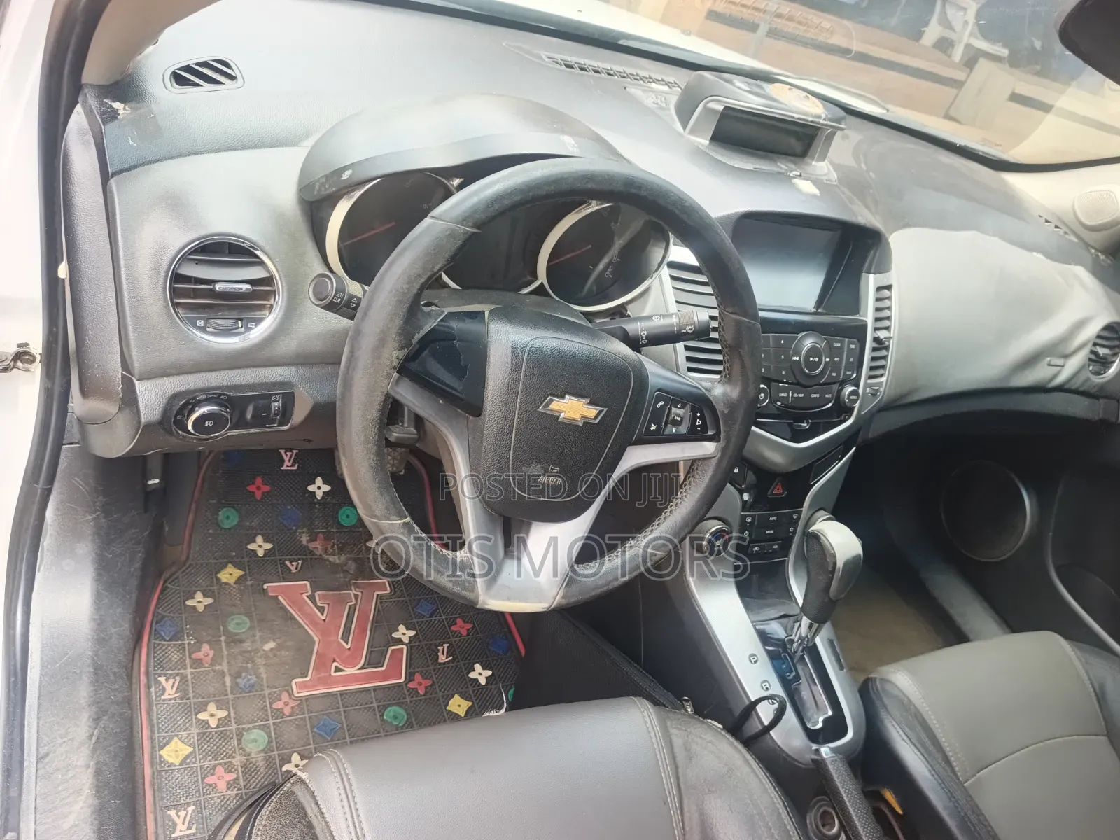 Chevrolet Cruze 2010 White