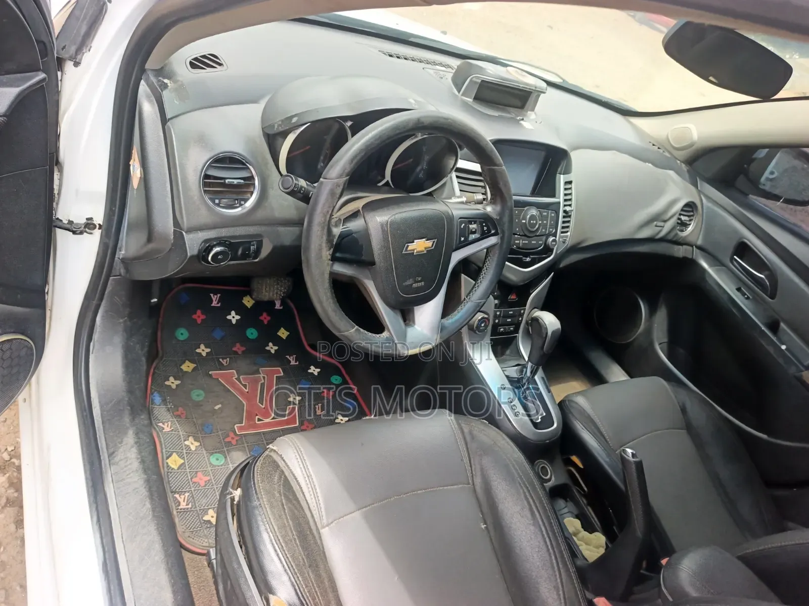 Chevrolet Cruze 2010 White
