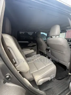 Toyota Highlander Limited 2019 Gray