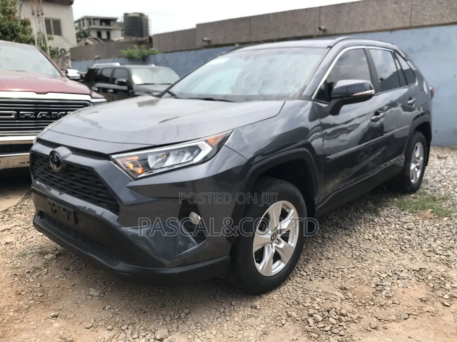 Toyota RAV4 XLE Premium 2022 Gray