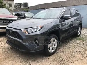 Toyota RAV4 XLE Premium 2022 Gray