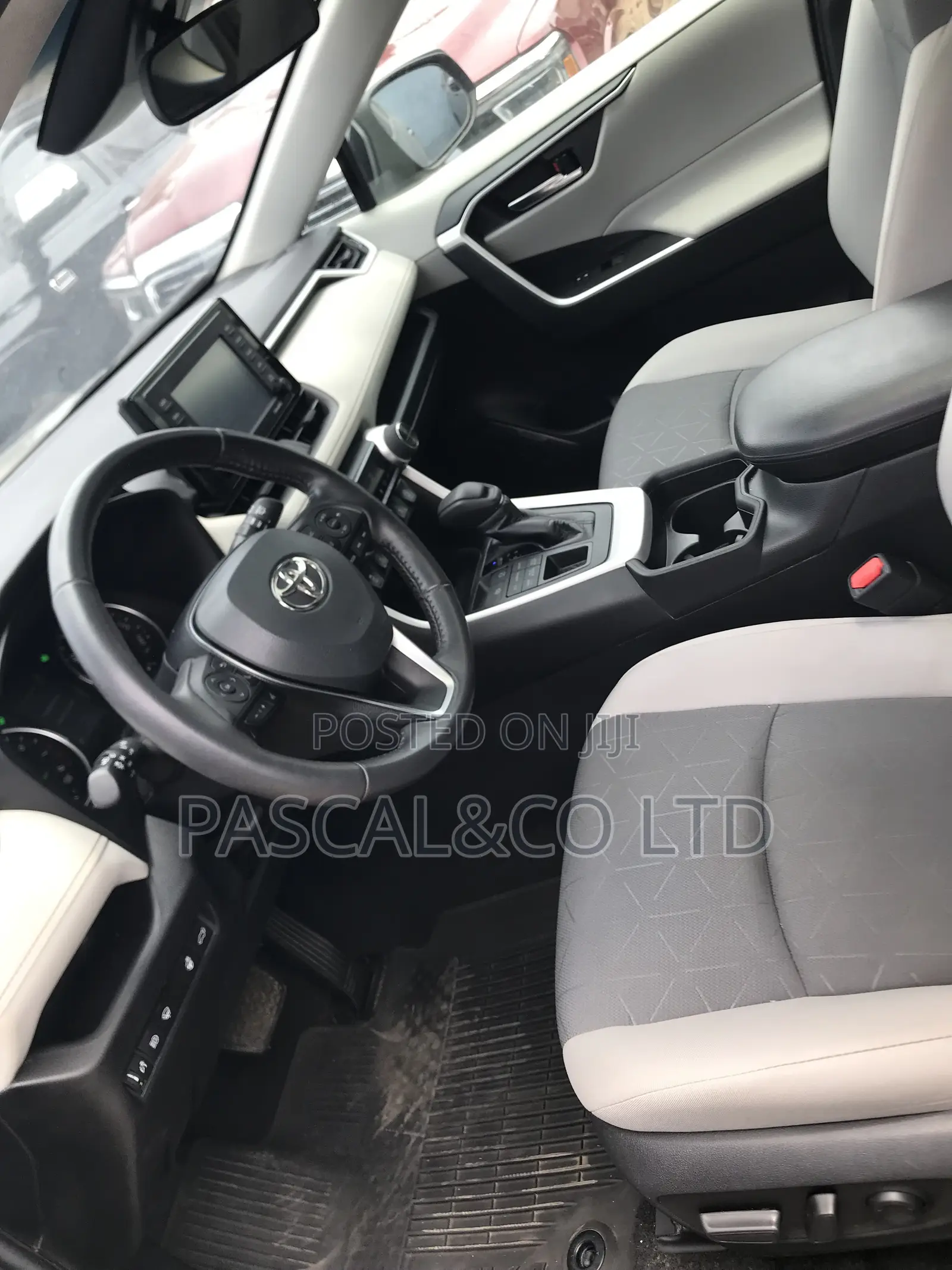 Toyota RAV4 XLE Premium 2022 Gray