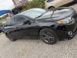 Toyota Camry SE 4dr Sedan (2.5L 4cyl 6A) 2013 Black