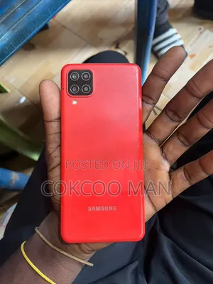 Samsung Galaxy A12 128 GB Red