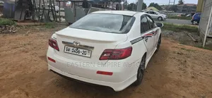 Toyota Camry SE 4dr Sedan (2.5L 4cyl 6AM) 2010 White