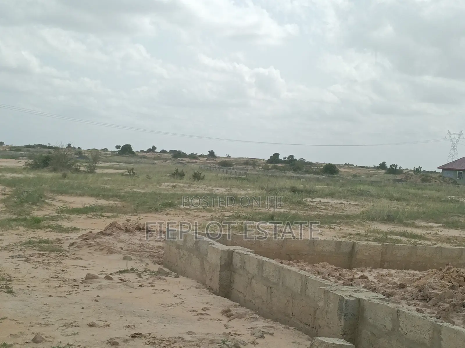 Full Plot for Sale Near Tsopoli Police Barrier – Skyport City