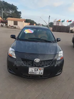 Toyota Yaris 2010 Black