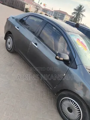 Toyota Yaris 2010 Black