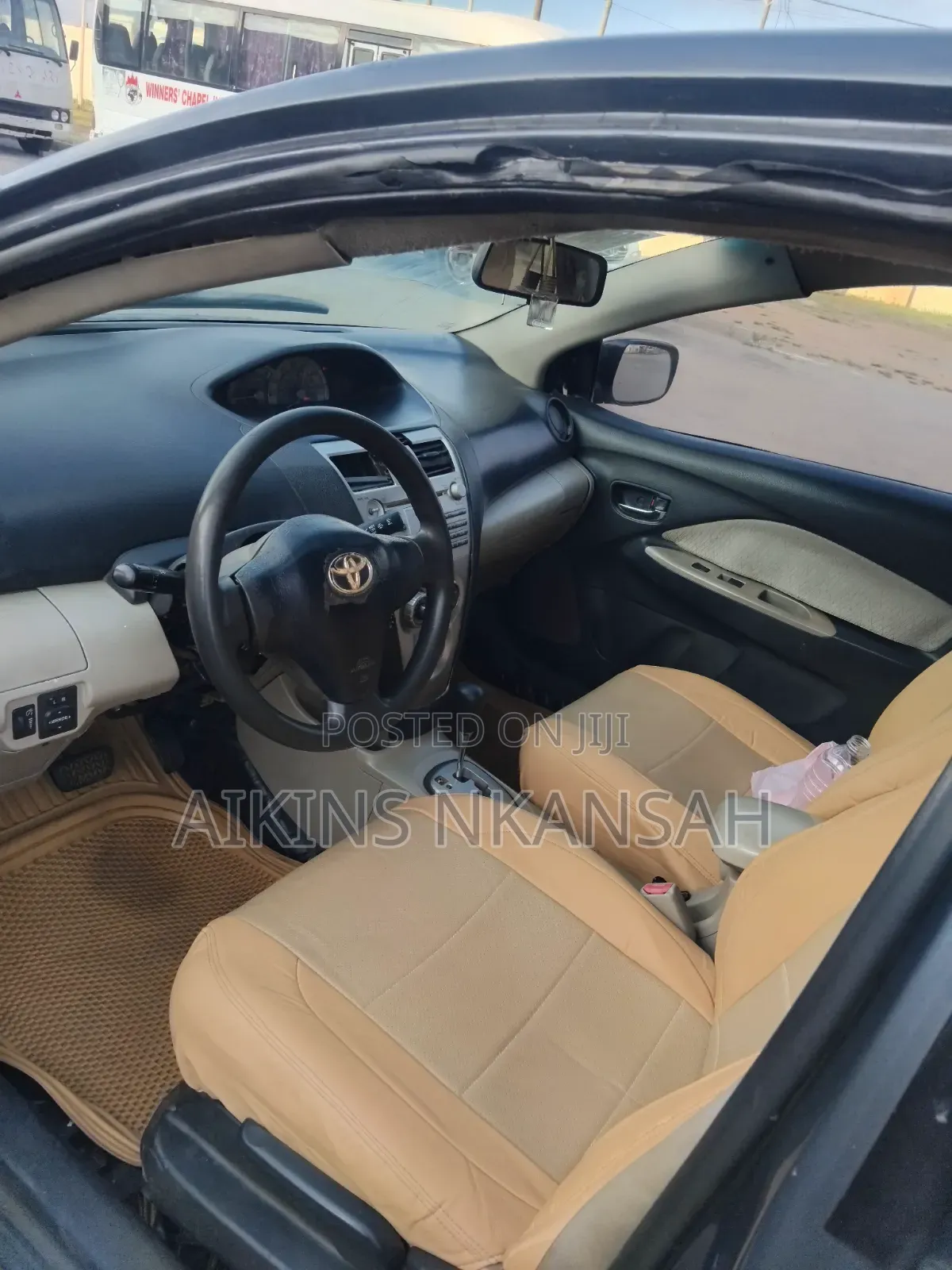 Toyota Yaris 2010 Black