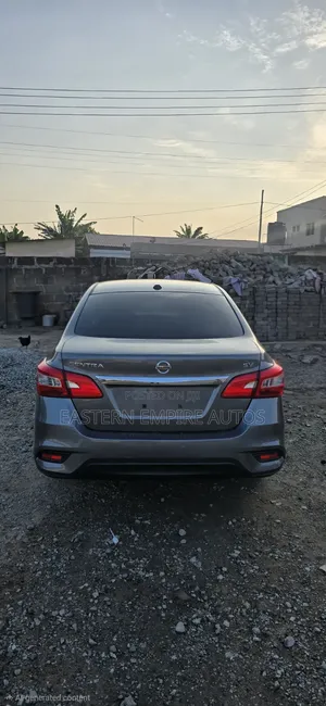 Nissan Sentra SV 2018 Gray