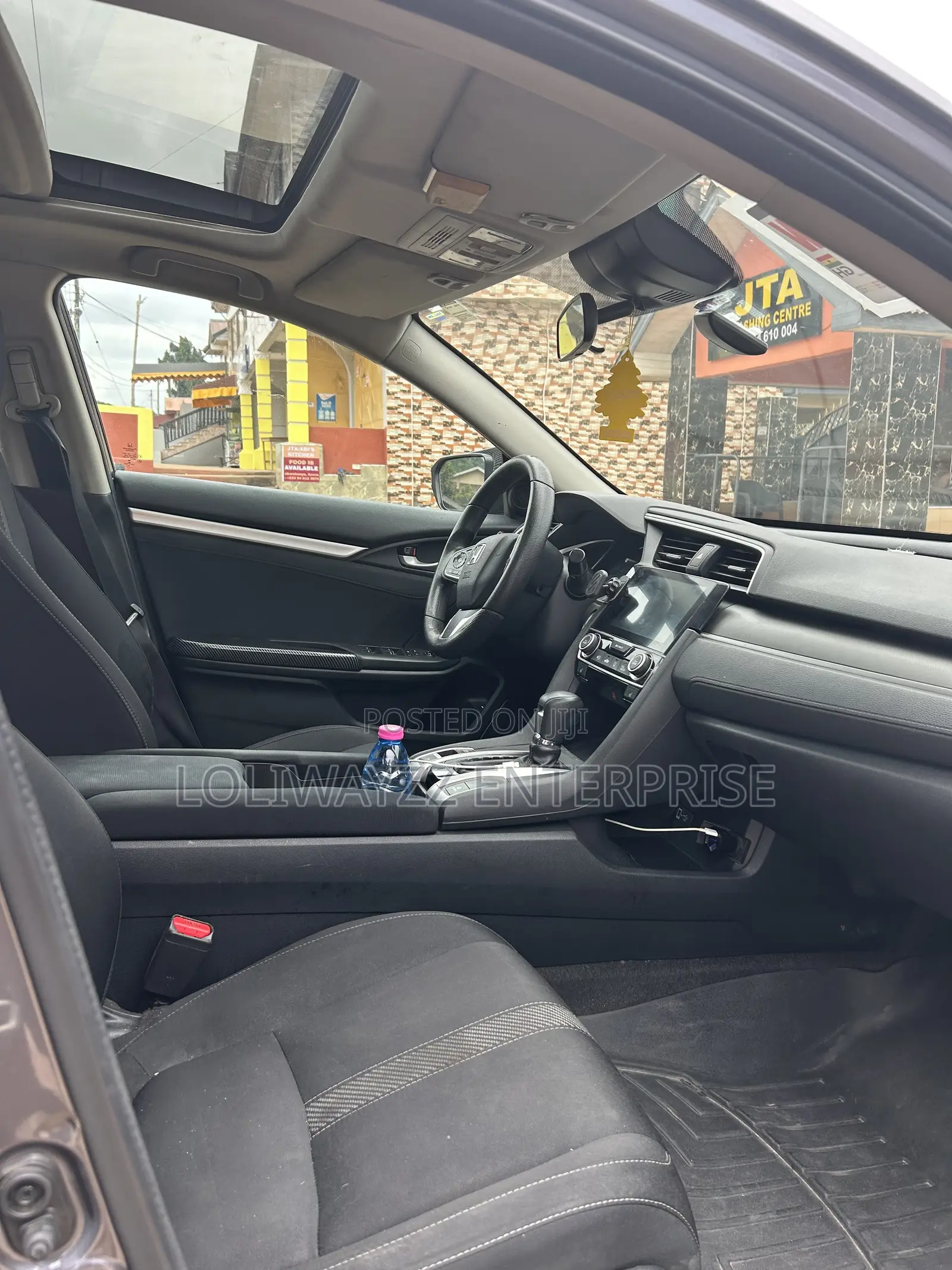 Honda Civic LX 2dr Coupe (2.0L 4cyl) 2017 Gray
