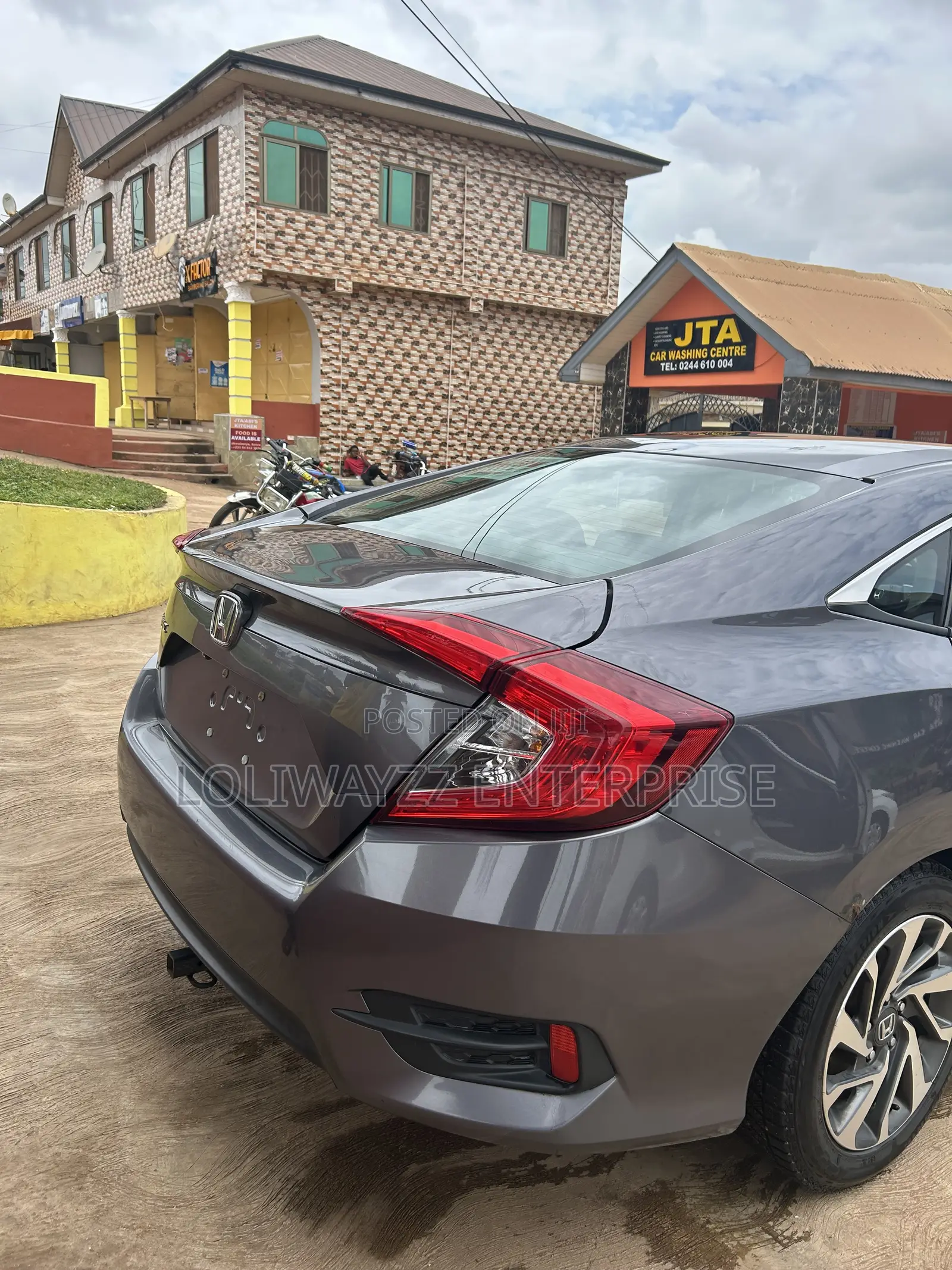 Honda Civic LX 2dr Coupe (2.0L 4cyl) 2017 Gray