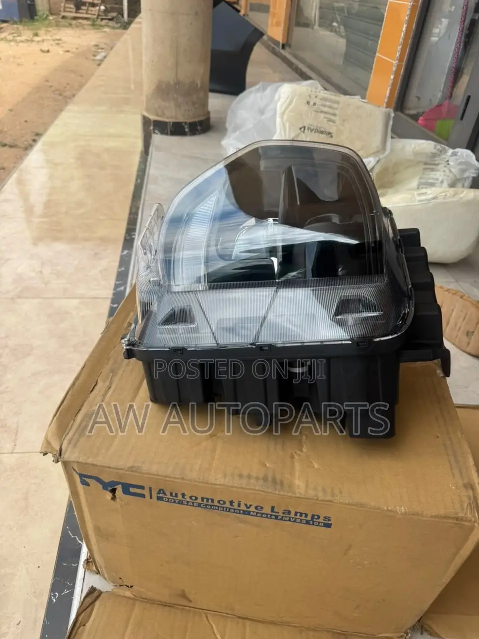 Hyundai Santa Fe 2019 Head Light. Left Side