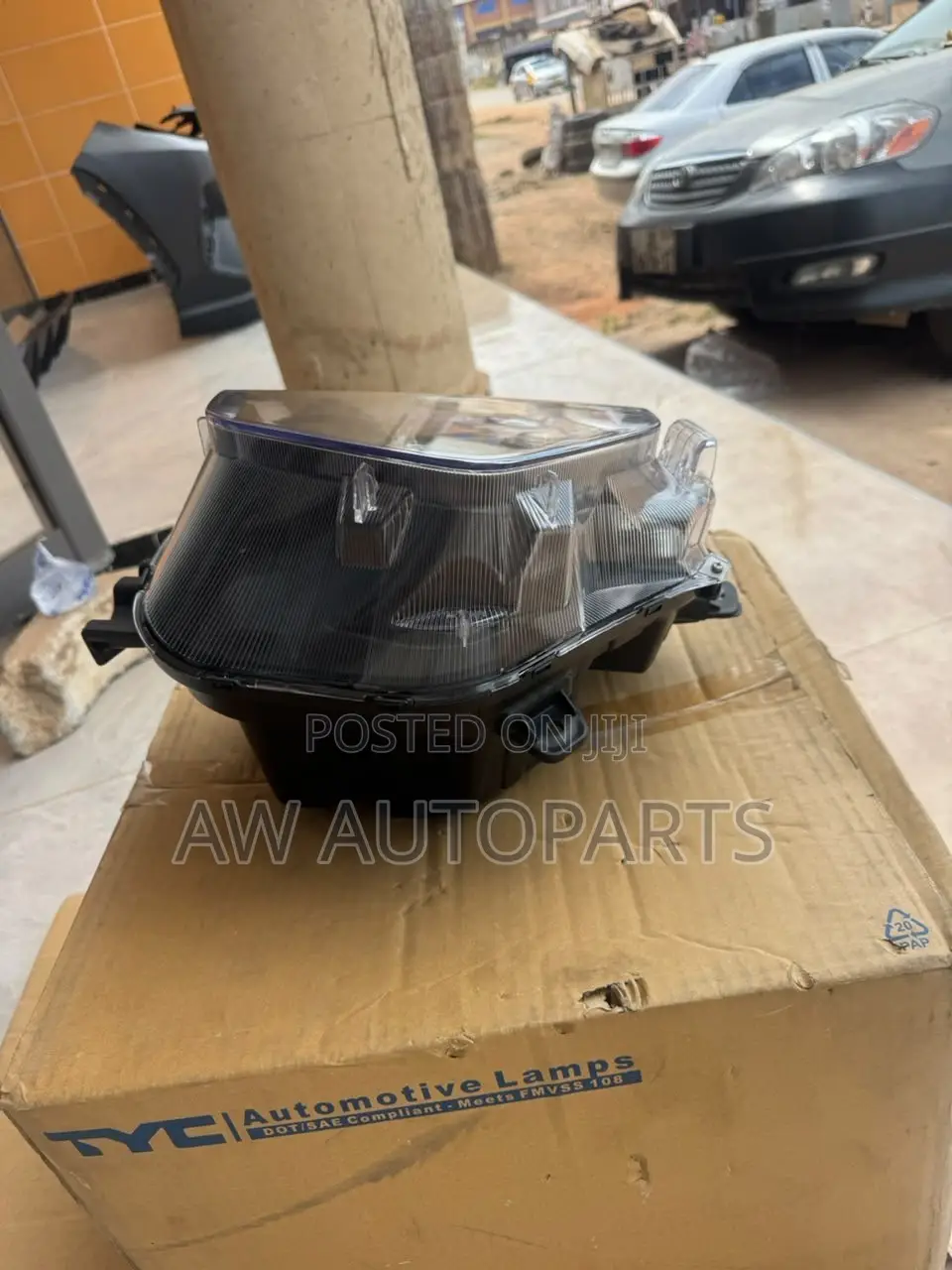 Hyundai Santa Fe 2019 Head Light. Left Side