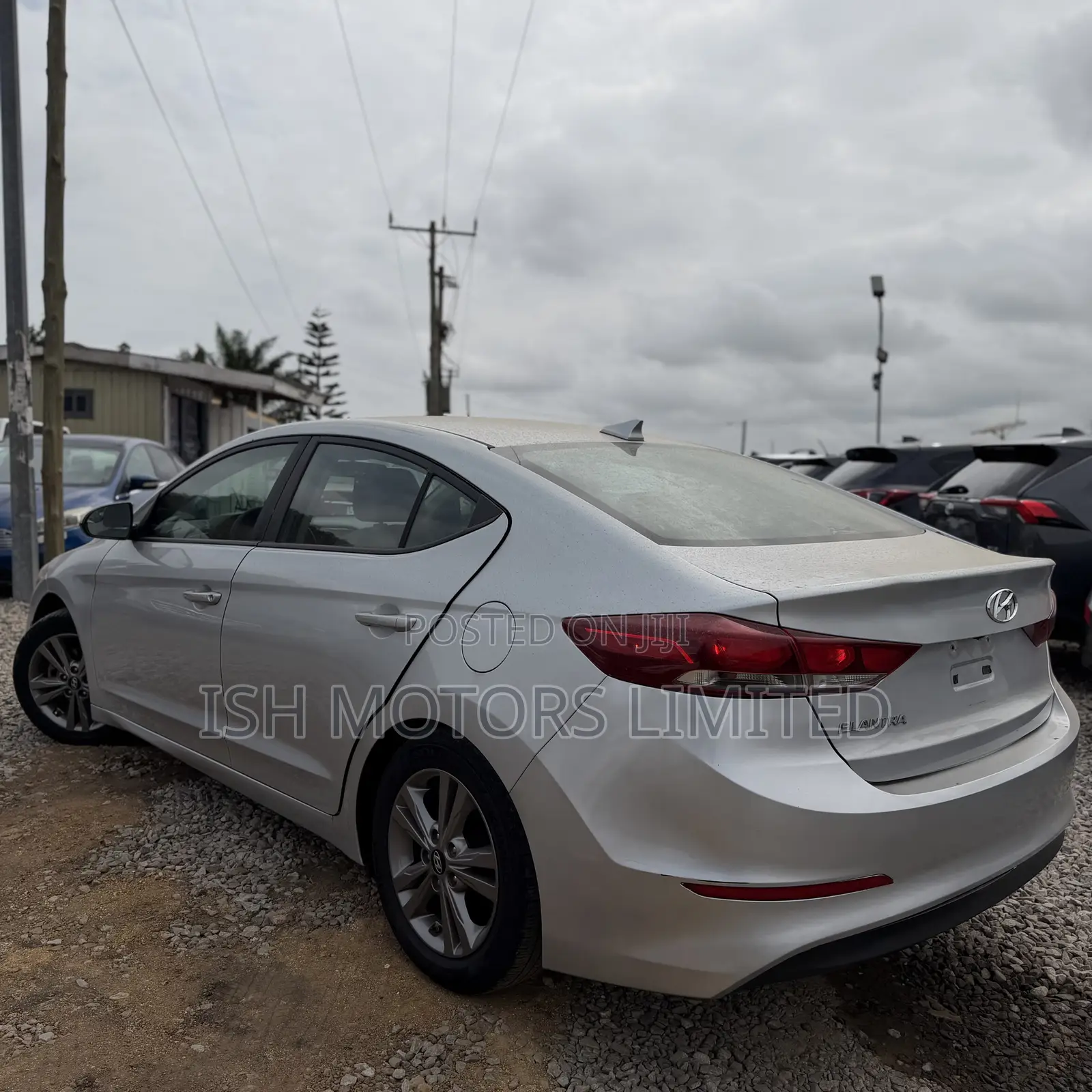 Hyundai Elantra ECO Sedan FWD (1.4L 4cyl 7A) 2017 Silver