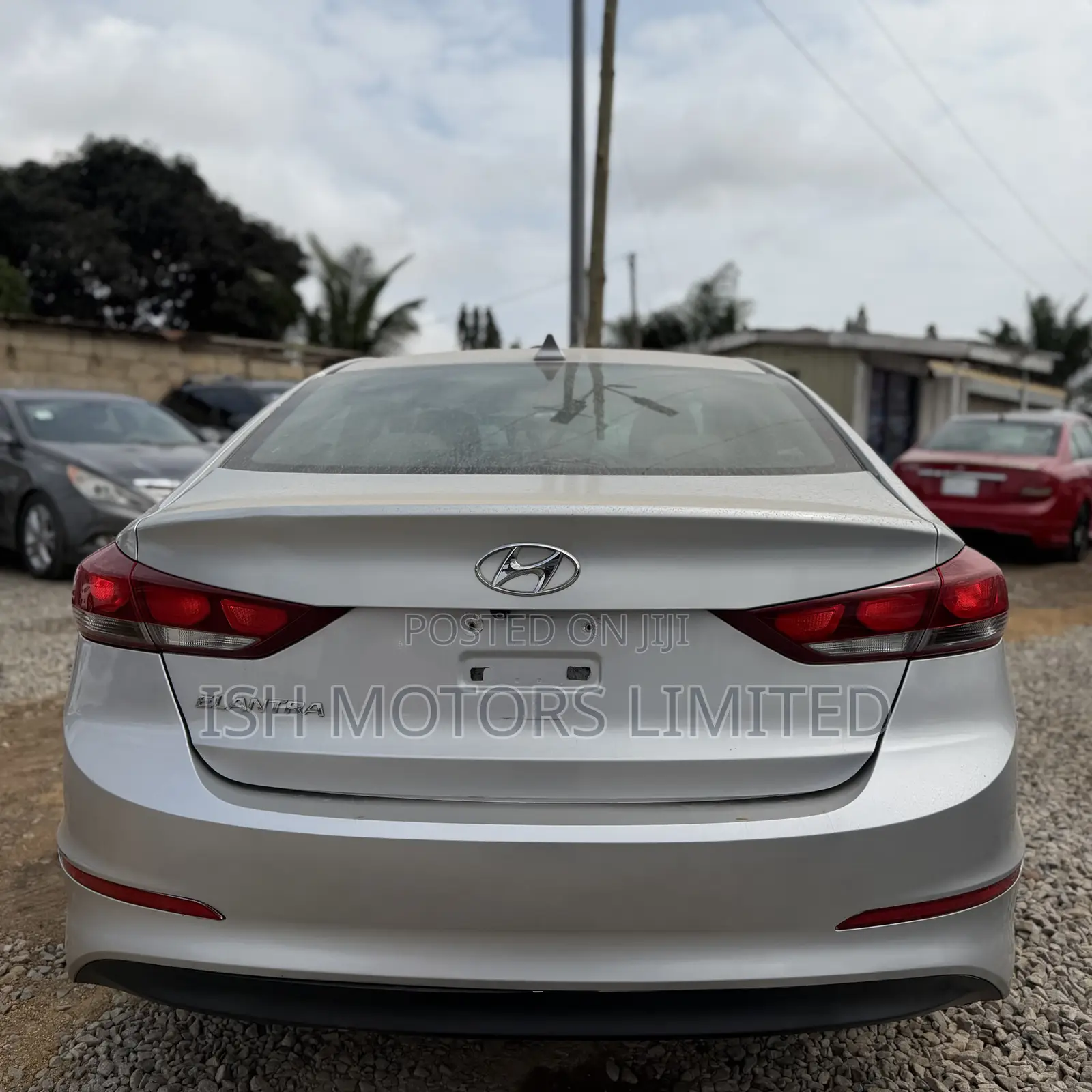 Hyundai Elantra ECO Sedan FWD (1.4L 4cyl 7A) 2017 Silver