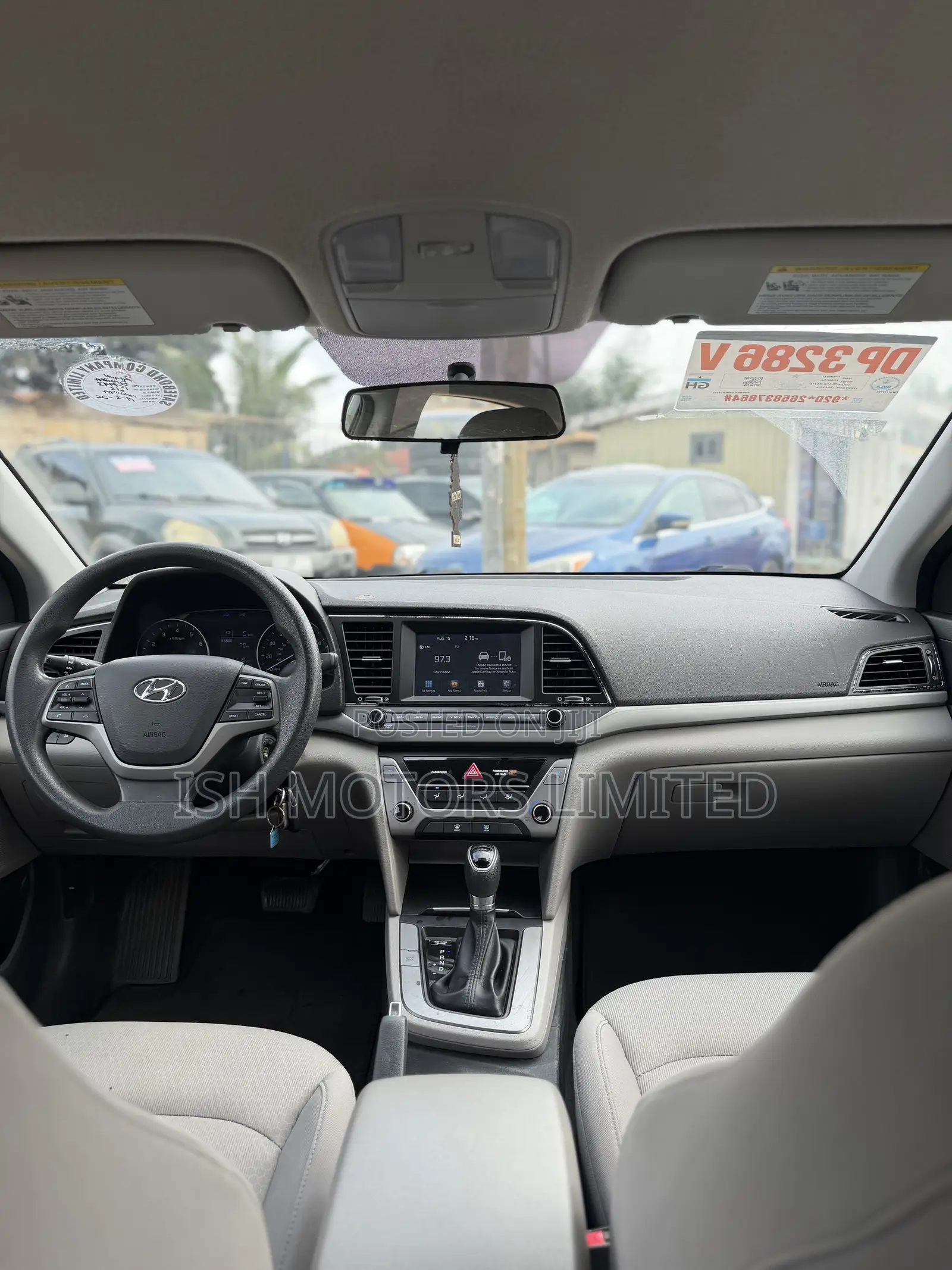 Hyundai Elantra ECO Sedan FWD (1.4L 4cyl 7A) 2017 Silver