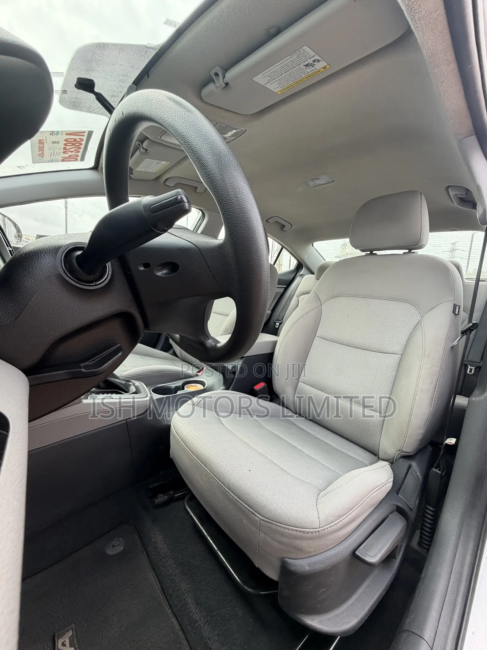 Hyundai Elantra ECO Sedan FWD (1.4L 4cyl 7A) 2017 Silver