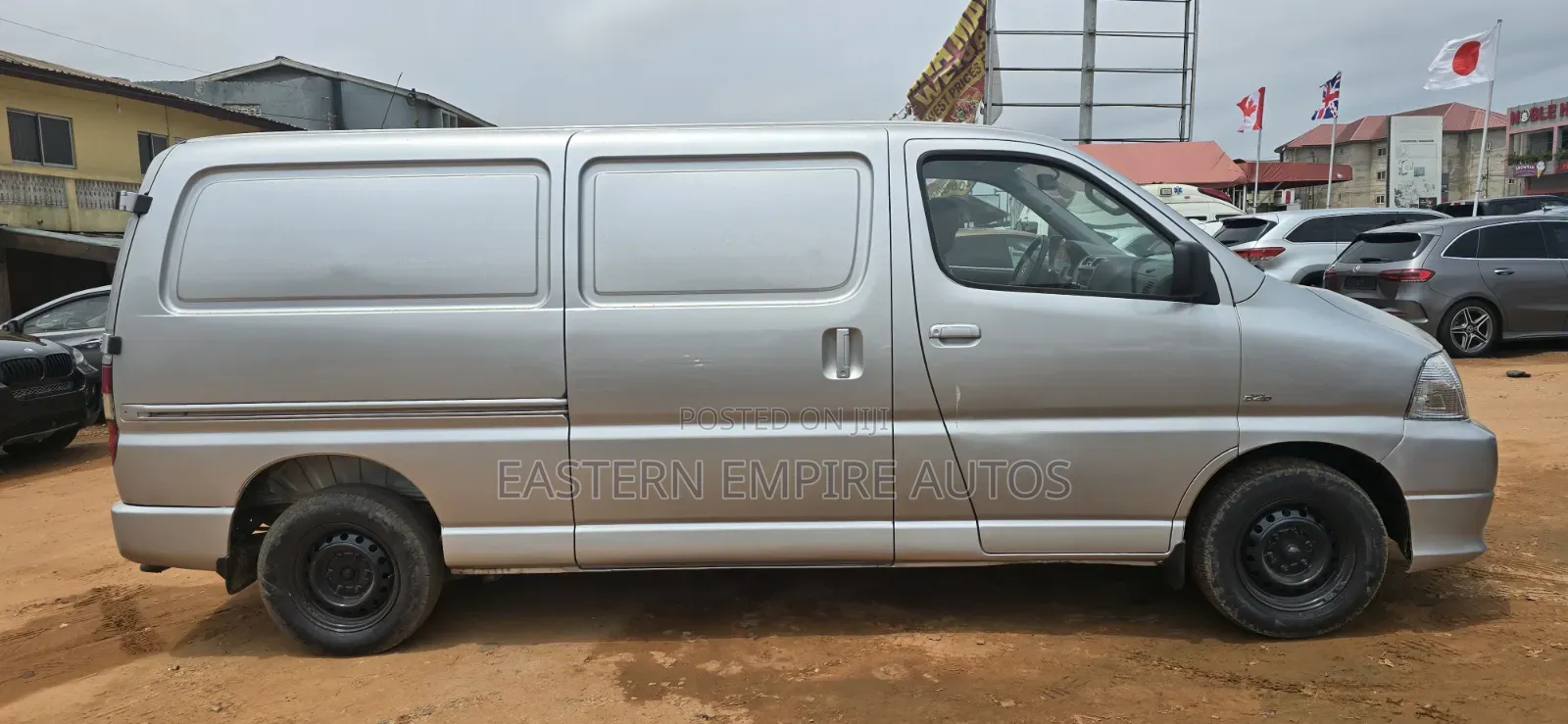 Toyota HiAce 2010 Silver