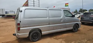 Toyota HiAce 2010 Silver