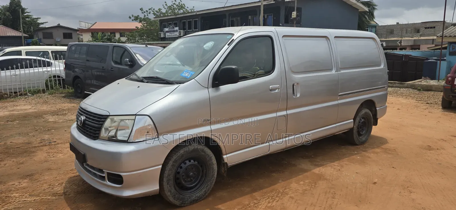 Toyota HiAce 2010 Silver