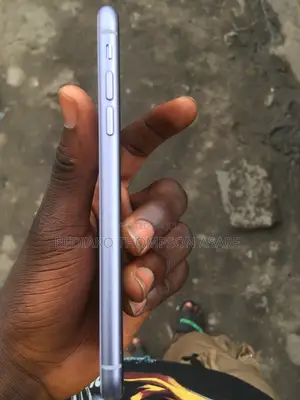 Apple iPhone 11 64 GB Purple