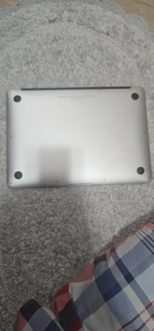 Laptop Apple MacBook Air 2013 4GB Intel Core 5 SSD 512GB