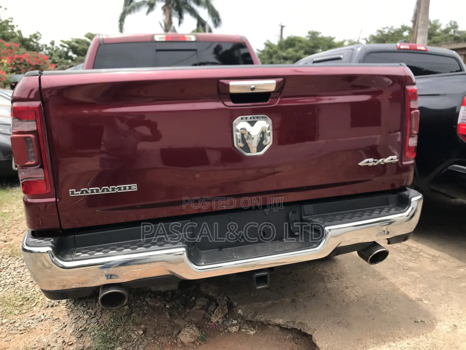 RAM 1500 2021 Red