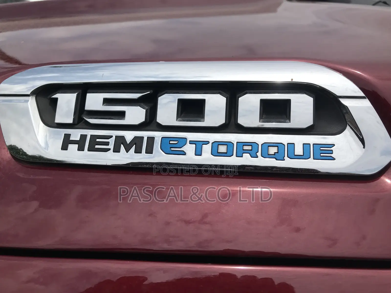 RAM 1500 2021 Red