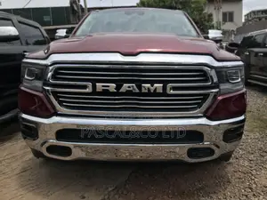 RAM 1500 2021 Red