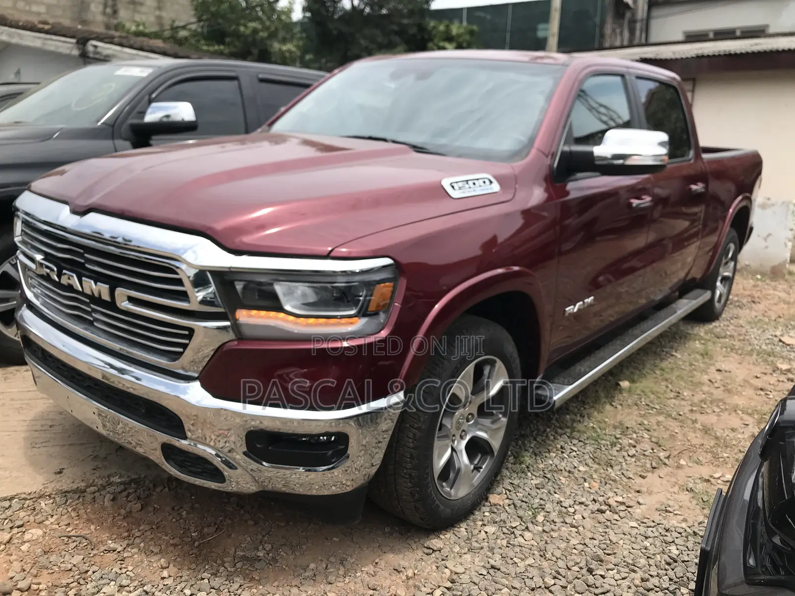 RAM 1500 2021 Red