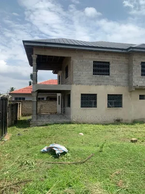 4bdrm House in Dodowa Rama, Main Station for sale