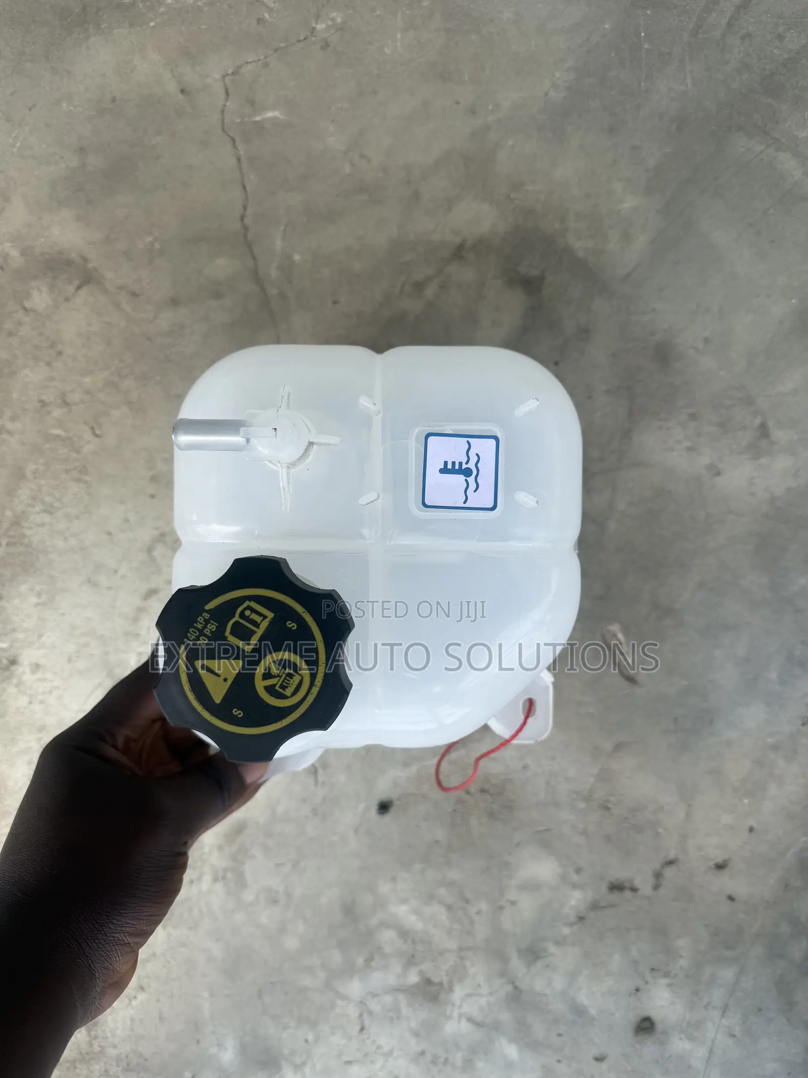 2013-18 Jeep Cherokee Engine Coolant Reservoir Tank