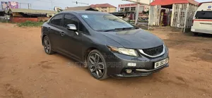 Honda Civic 1.8 5 Door Automatic 2012 Gray