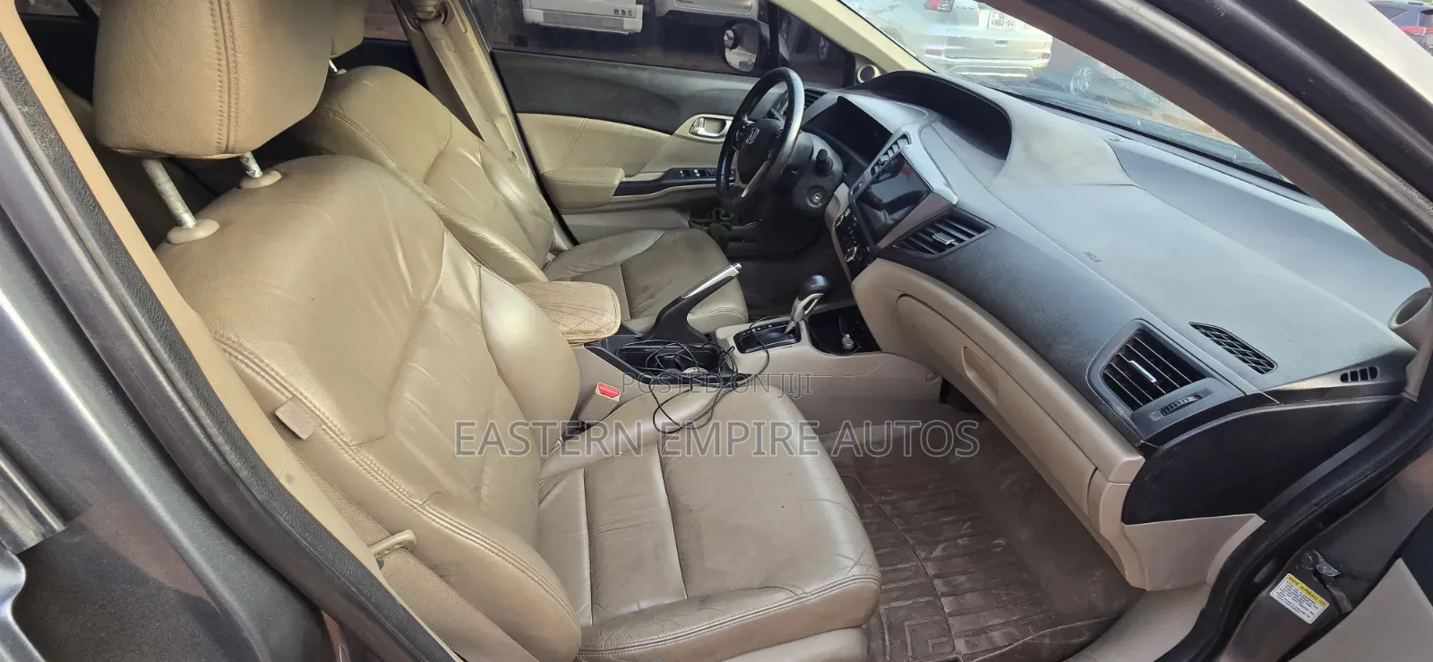 Honda Civic 1.8 5 Door Automatic 2012 Gray