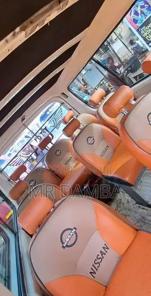 Nissan Caravan (Urvan) 2010 Silver