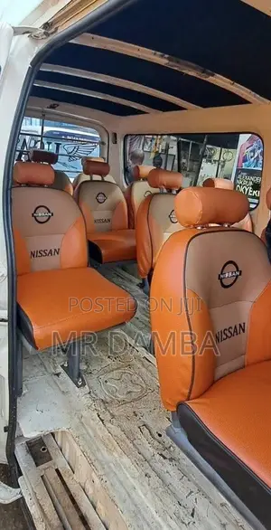 Nissan Caravan (Urvan) 2010 Silver