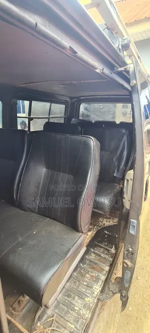 Toyota HiAce 2009 Grey