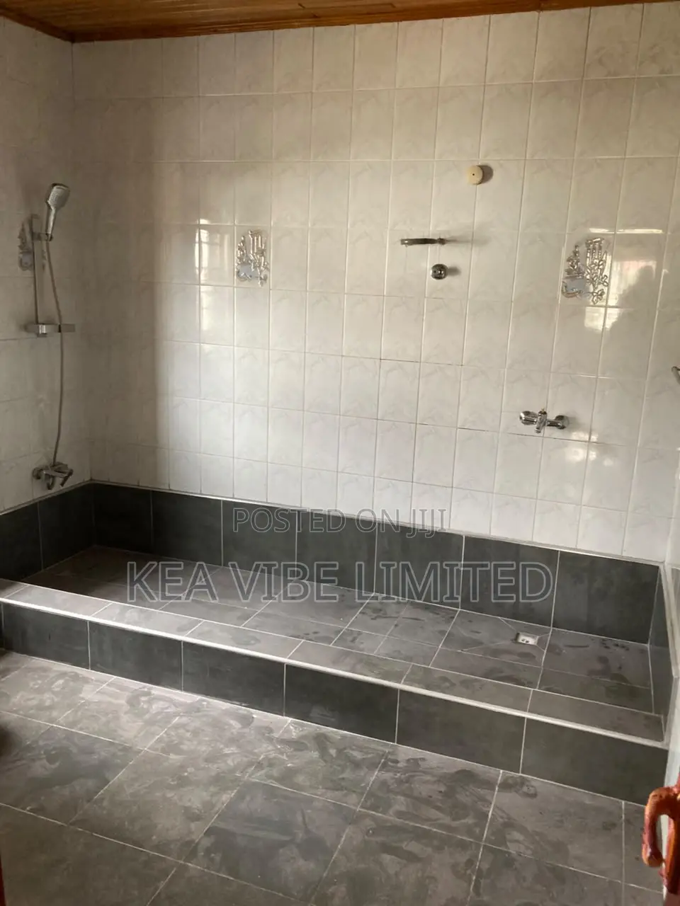 3bdrm House in Boundary Road Area for sale