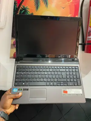 Laptop Acer Aspire 5750G 4GB Intel Core i3 HDD 500GB