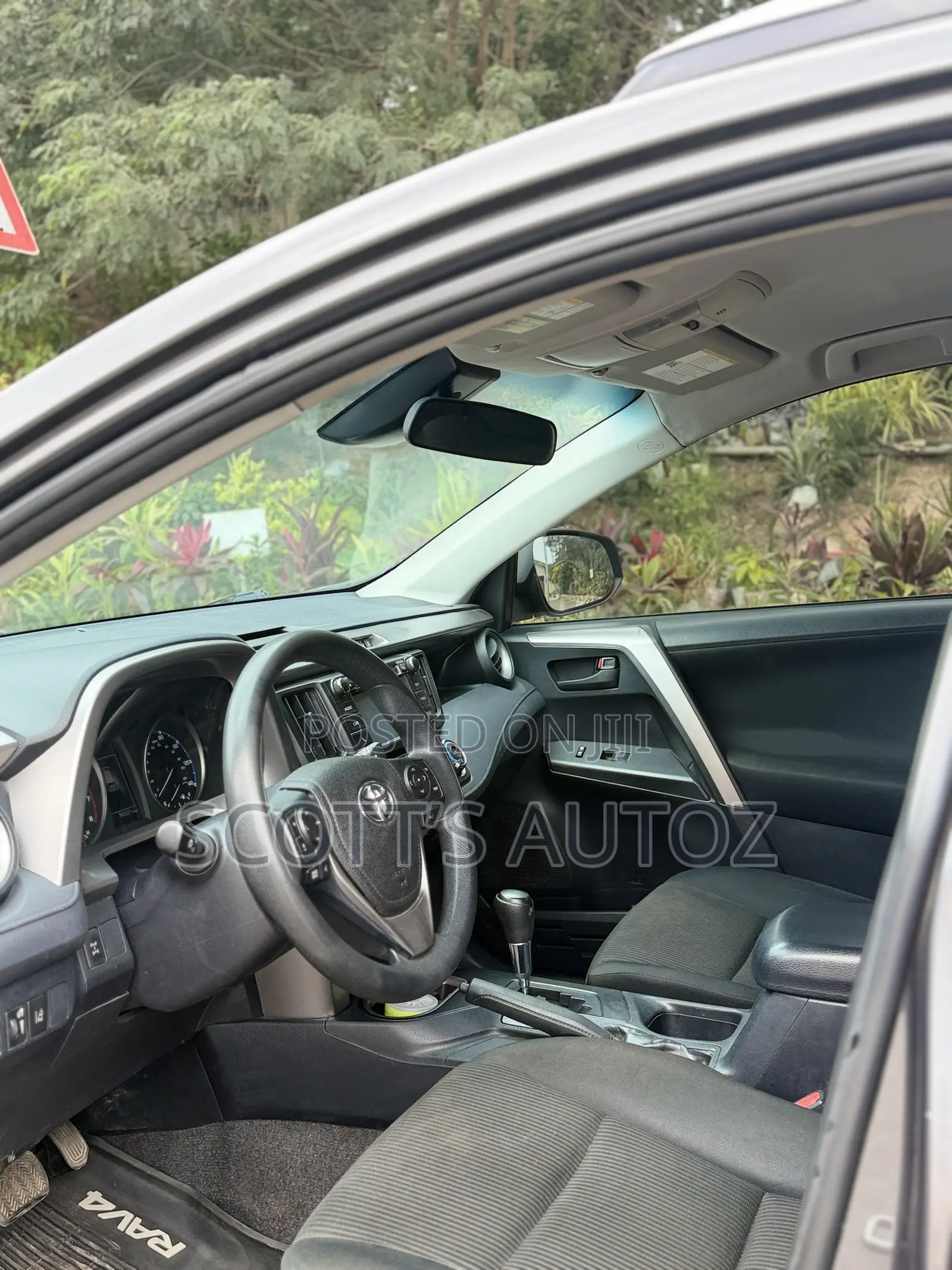 Toyota RAV4 2018 Gray